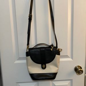 Clara crossbody bag
